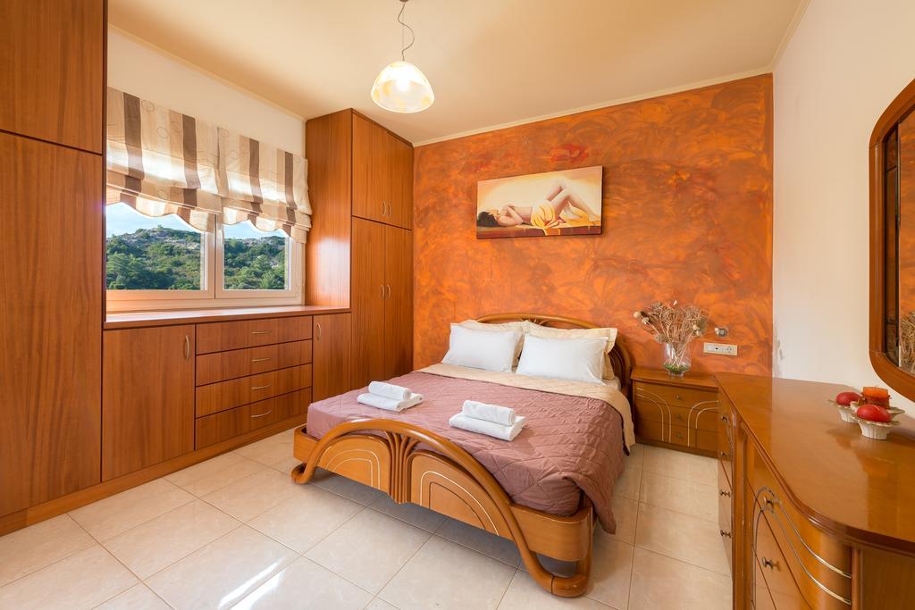 Natura House 이알리소스 외부 사진